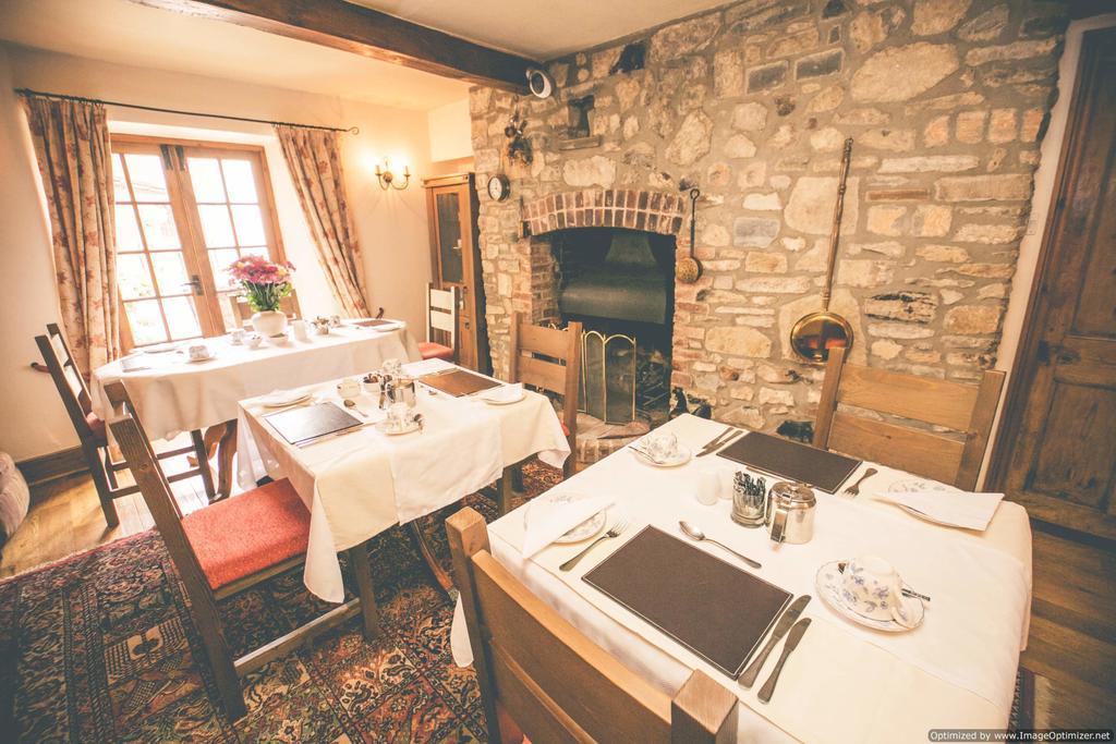 Weycroft Mill House Bed And Breakfast Axminster Esterno foto